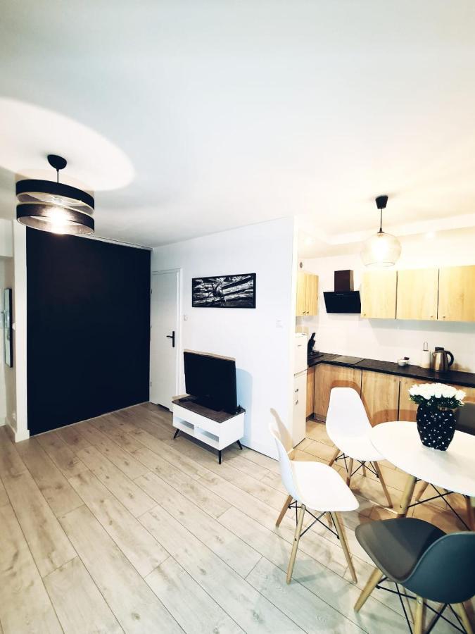 Apartament Parkowy Mragowoアパートメント エクステリア 写真