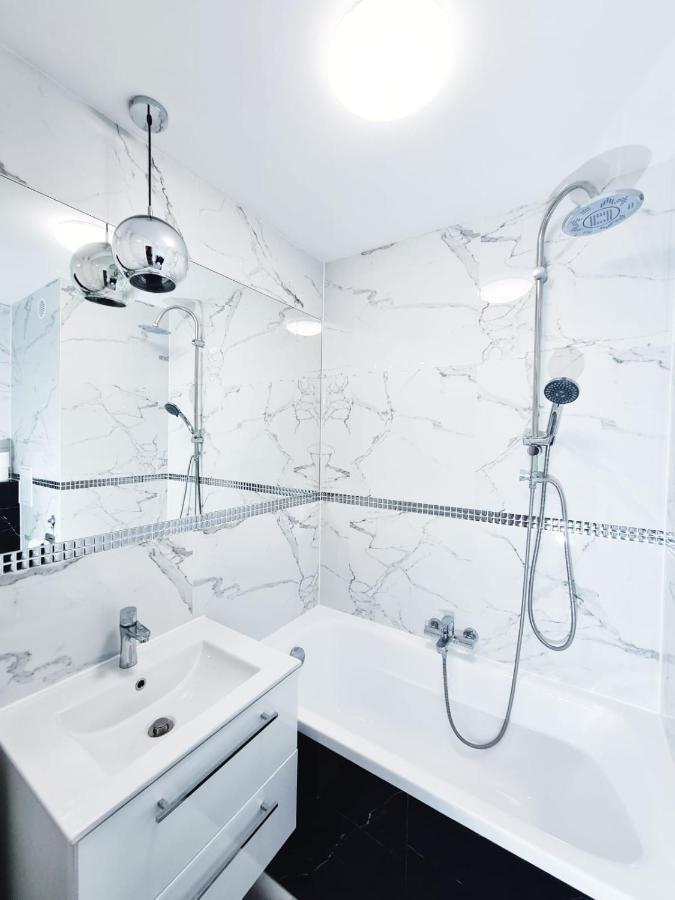 Apartament Parkowy Mragowoアパートメント エクステリア 写真